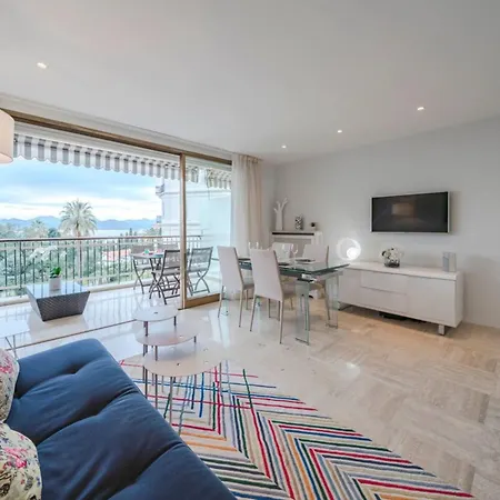 Wonderful 2 Bedrooms With Sea View And Pool ! Appartamento Cannes