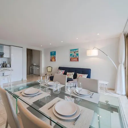 Wonderful 2 Bedrooms With Sea View And Pool ! Cannes
