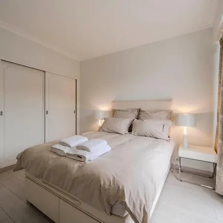 Wonderful 2 Bedrooms With Sea View And Pool ! * Cannes