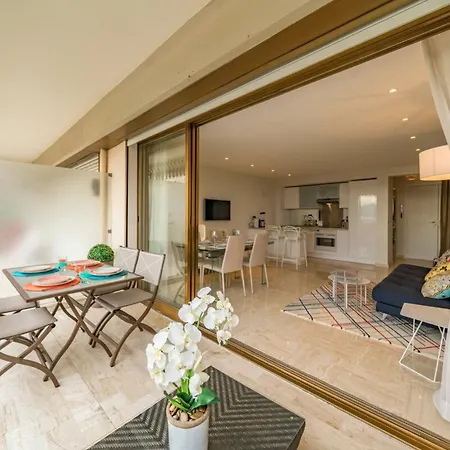 Wonderful 2 Bedrooms With Sea View And Pool ! * Cannes