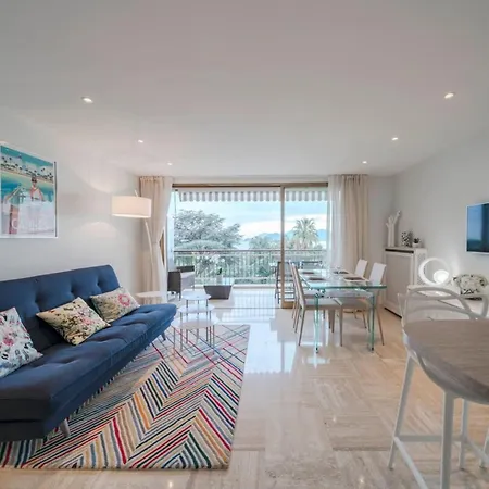Wonderful 2 Bedrooms With Sea View And Pool ! Cannes