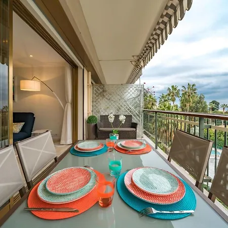 Appartamento Wonderful 2 Bedrooms With Sea View And Pool !