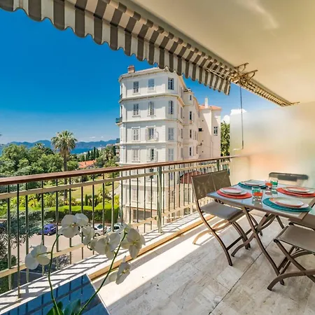 Wonderful 2 Bedrooms With Sea View And Pool ! Appartamento Cannes